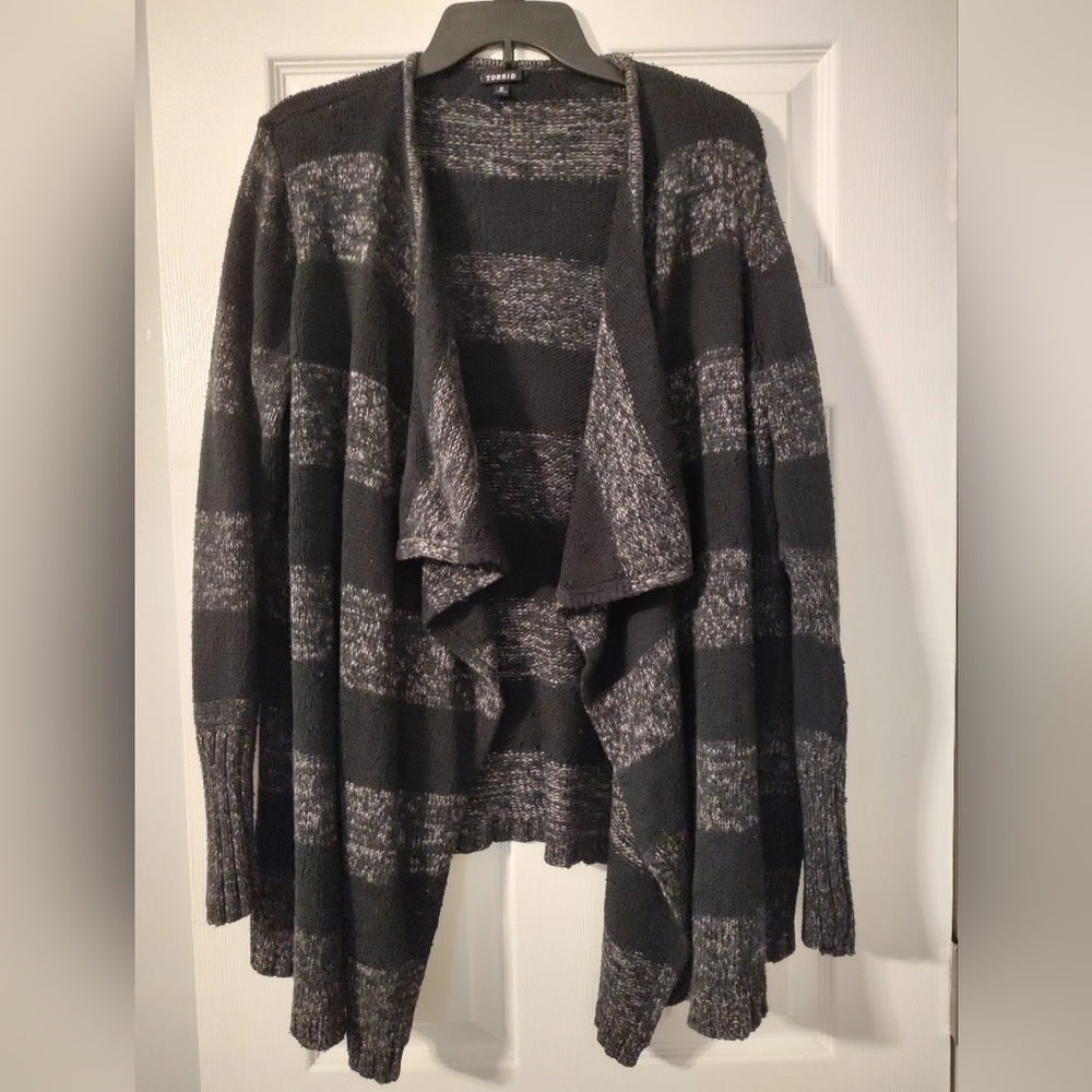 Torrid size 2 cardigan sweater duster
